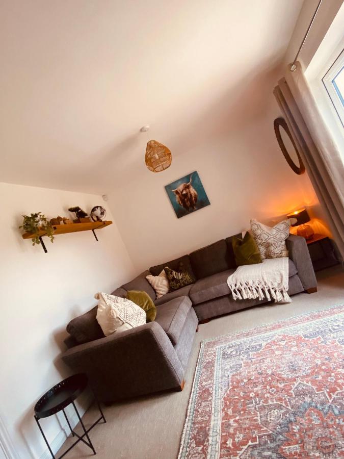 The Belfry 3 Bedrooms 2 Bathrooms Contractors & Family Higham Ferrers Exterior photo